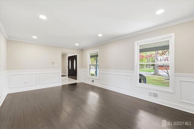 1 Sussex Road, East Brunswick, NJ 08816
