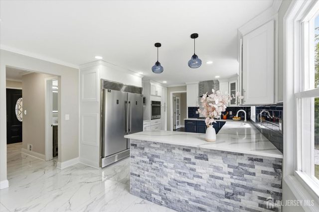 1 Sussex Road, East Brunswick, NJ 08816