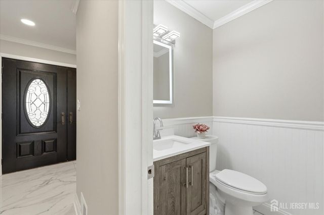 1 Sussex Road, East Brunswick, NJ 08816