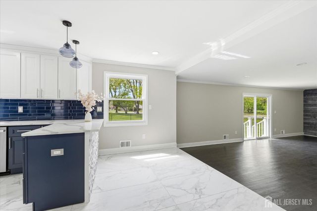 1 Sussex Road, East Brunswick, NJ 08816