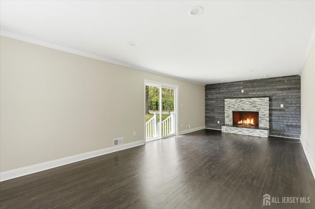 1 Sussex Road, East Brunswick, NJ 08816