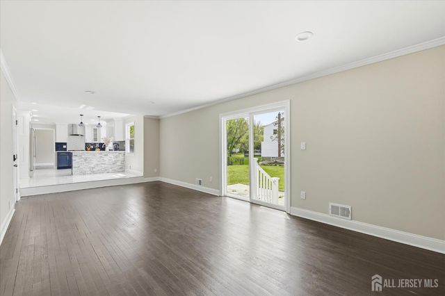 1 Sussex Road, East Brunswick, NJ 08816