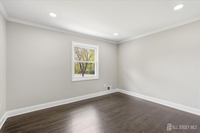 1 Sussex Road, East Brunswick, NJ 08816