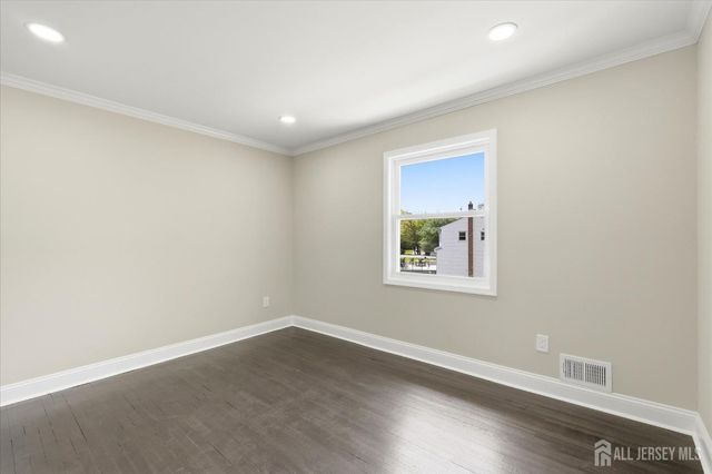1 Sussex Road, East Brunswick, NJ 08816