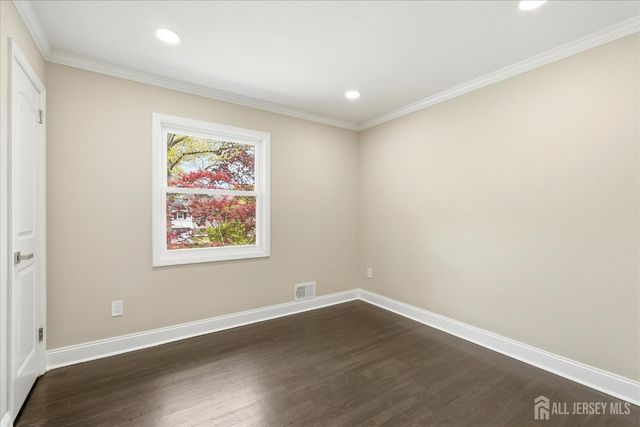 1 Sussex Road, East Brunswick, NJ 08816