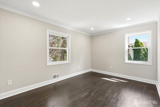 1 Sussex Road, East Brunswick, NJ 08816