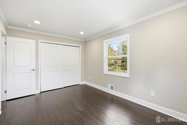 1 Sussex Road, East Brunswick, NJ 08816