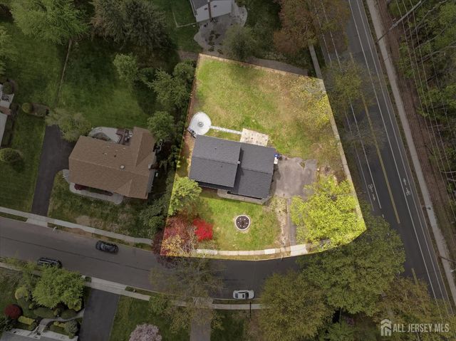 1 Sussex Road, East Brunswick, NJ 08816