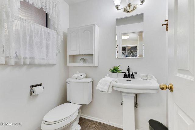 22923 Keswick Street, Canoga Park, CA 91304