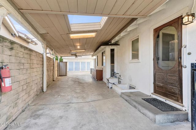 22923 Keswick Street, Canoga Park, CA 91304