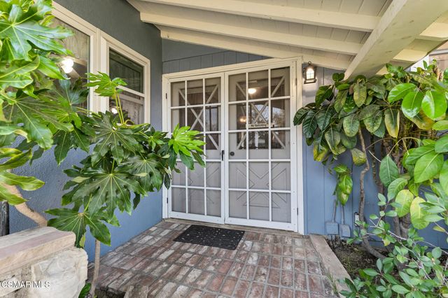 22923 Keswick Street, Canoga Park, CA 91304