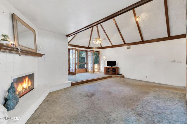 22923 Keswick Street, Canoga Park, CA 91304