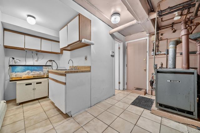 2727 Matthews Avenue, Bronx, NY 10467