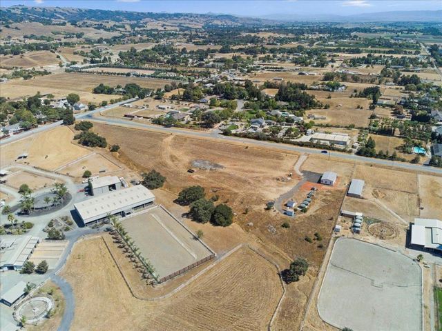 2055 Rucker Avenue, Gilroy, CA 95020