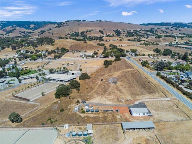2055 Rucker Avenue, Gilroy, CA 95020