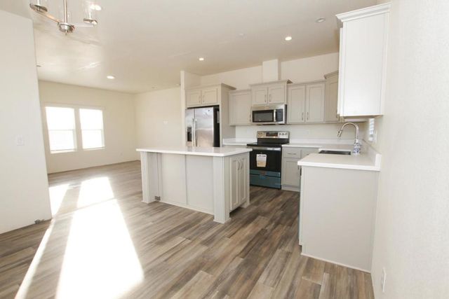2055 Rucker Avenue, Gilroy, CA 95020