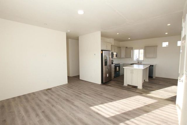 2055 Rucker Avenue, Gilroy, CA 95020