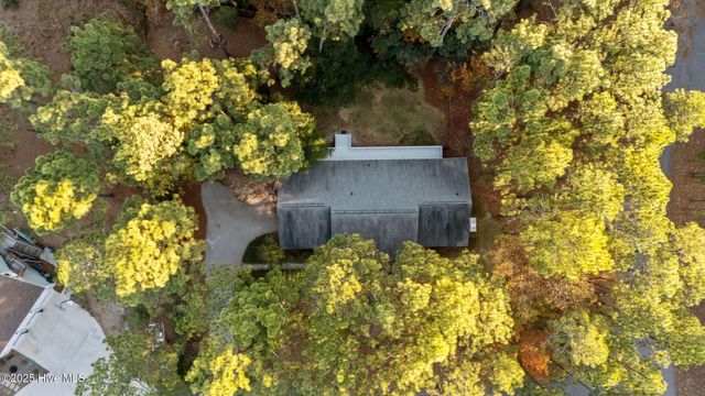 150 Pebble Beach Place, Southern Pines, NC 28387