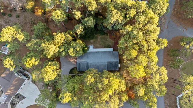 150 Pebble Beach Place, Southern Pines, NC 28387