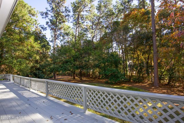 150 Pebble Beach Place, Southern Pines, NC 28387