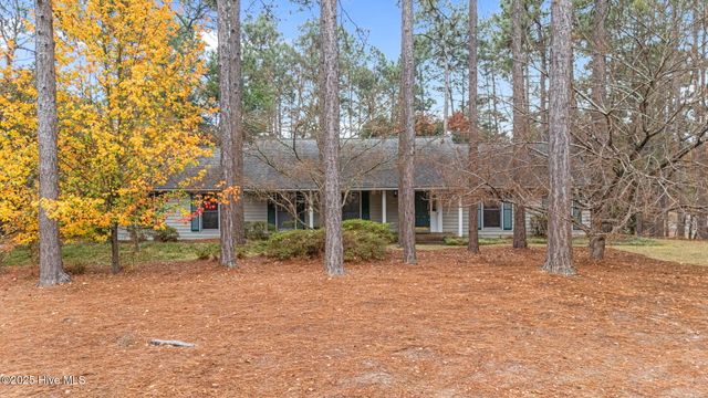 150 Pebble Beach Place, Southern Pines, NC 28387