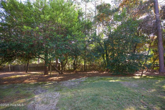 150 Pebble Beach Place, Southern Pines, NC 28387