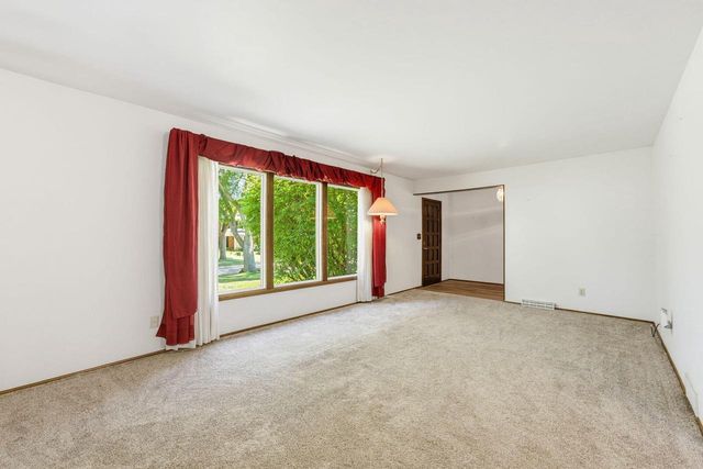9069 N Maura LANE, Brown Deer, WI 53223