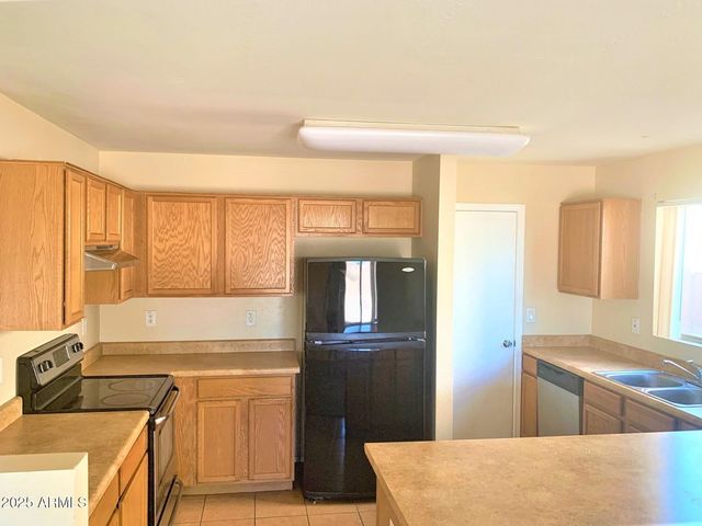 6698 E Summerset Road, Florence, AZ 85132