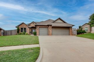 9124 NW 90th Circle, Yukon, OK 73099