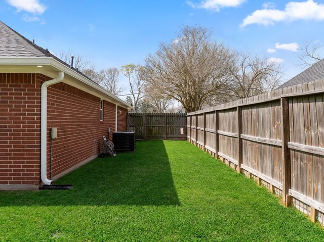 606 Walnut Street, Sweeny, TX 77480