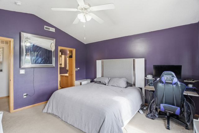 822 Red Hawk Way SE, Altoona, IA 50009