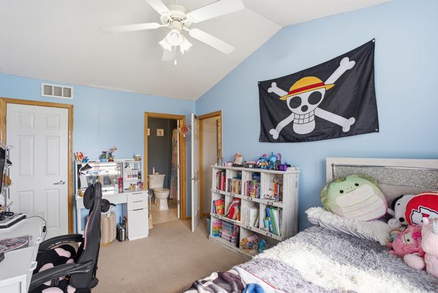 822 Red Hawk Way SE, Altoona, IA 50009