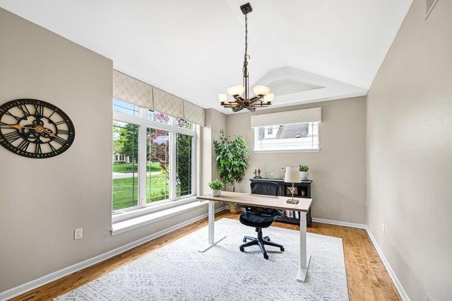 W218N5455 Taylors Woods DRIVE, Menomonee Falls, WI 53051