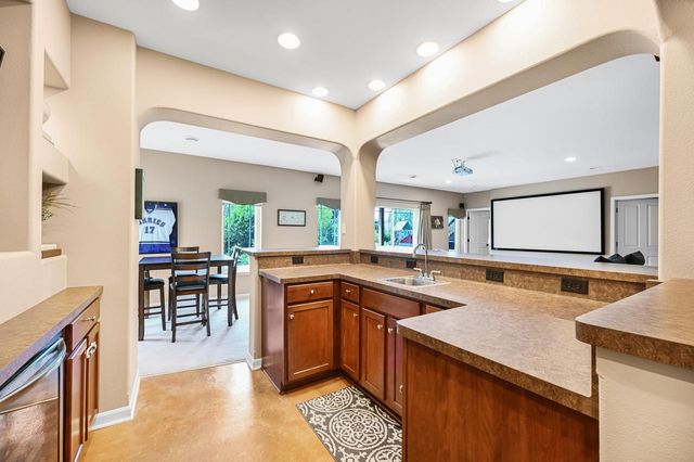 W218N5455 Taylors Woods DRIVE, Menomonee Falls, WI 53051