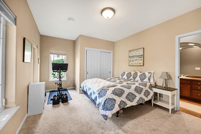 W218N5455 Taylors Woods DRIVE, Menomonee Falls, WI 53051