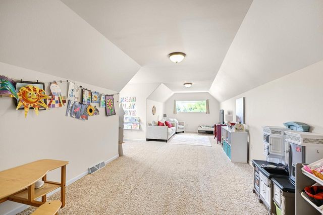 W218N5455 Taylors Woods DRIVE, Menomonee Falls, WI 53051