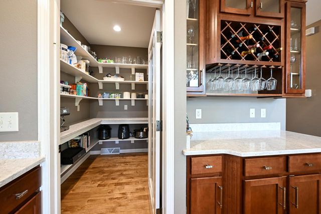 W218N5455 Taylors Woods DRIVE, Menomonee Falls, WI 53051