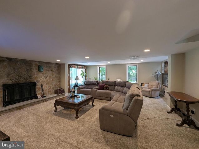 3913 BRADFORD ROAD, Huntingdon Valley, PA 19006