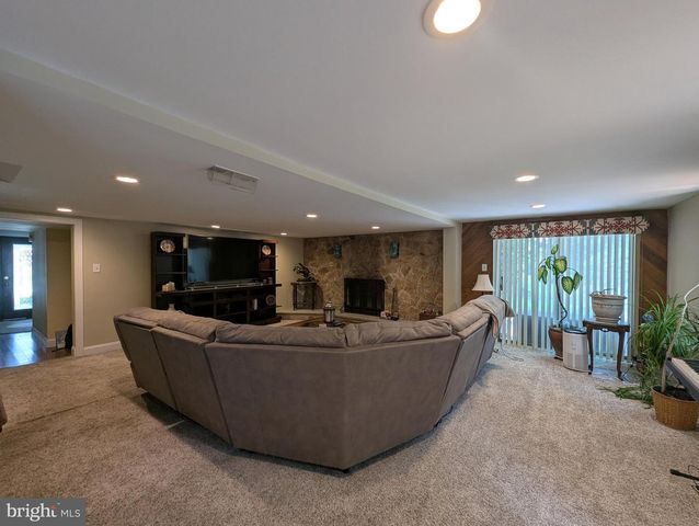 3913 BRADFORD ROAD, Huntingdon Valley, PA 19006