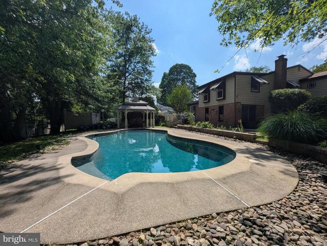 3913 BRADFORD ROAD, Huntingdon Valley, PA 19006