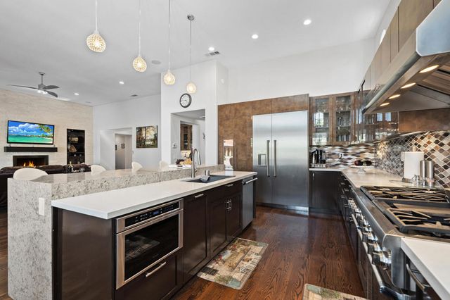 4 Via Santo Tomas Drive, Rancho Mirage, CA 92270