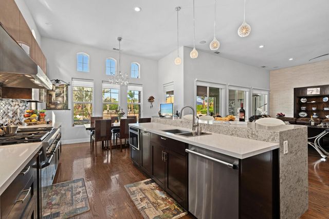 4 Via Santo Tomas Drive, Rancho Mirage, CA 92270