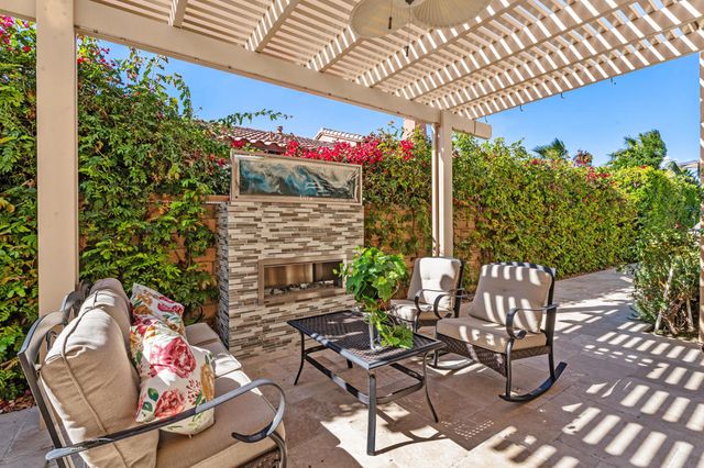 4 Via Santo Tomas Drive, Rancho Mirage, CA 92270