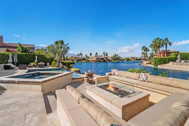 4 Via Santo Tomas Drive, Rancho Mirage, CA 92270