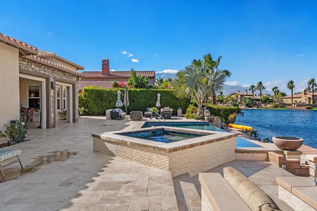 4 Via Santo Tomas Drive, Rancho Mirage, CA 92270