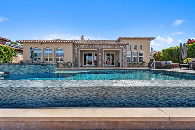 4 Via Santo Tomas Drive, Rancho Mirage, CA 92270