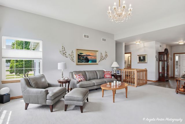 4641 4th Street, Winthrop Harbor, IL 60096