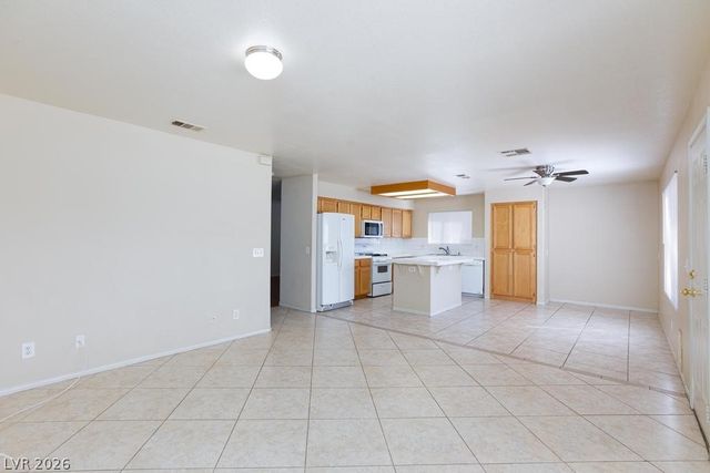 6533 Elk Creek Lane, Las Vegas, NV 89156