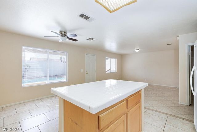 6533 Elk Creek Lane, Las Vegas, NV 89156