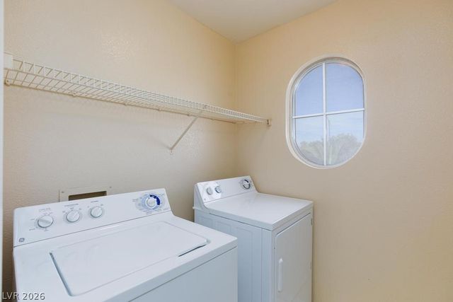 6533 Elk Creek Lane, Las Vegas, NV 89156